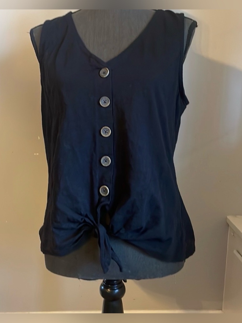 Sanctuary tie front tank, size Medium (m) - 100% cotton